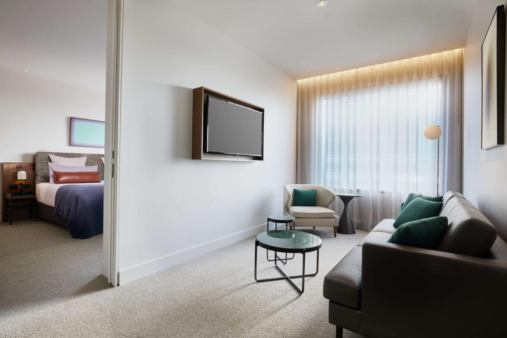 Next Hotel Melbourne, Curio Collection By Hilton Extérieur photo