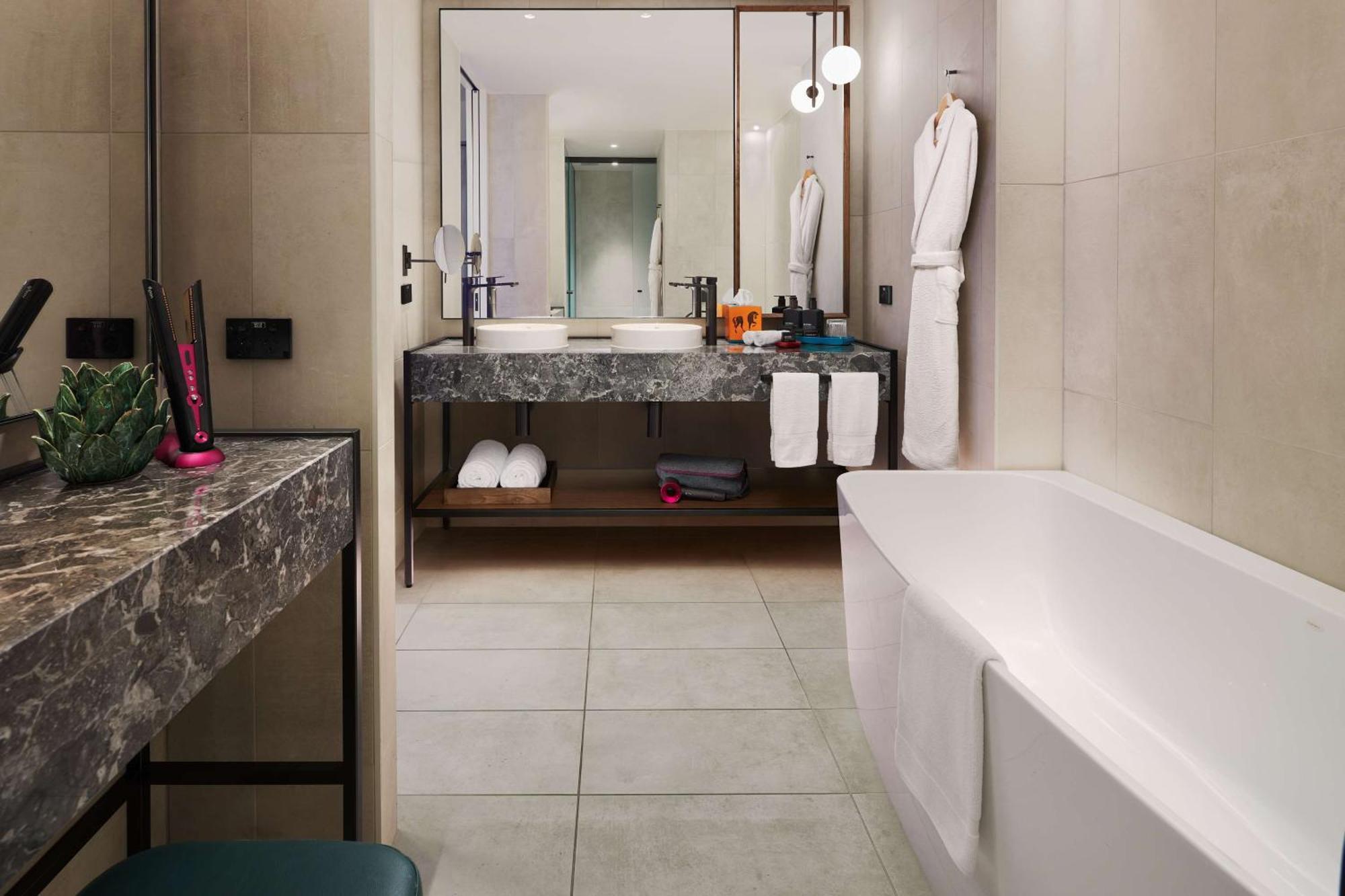 Next Hotel Melbourne, Curio Collection By Hilton Extérieur photo